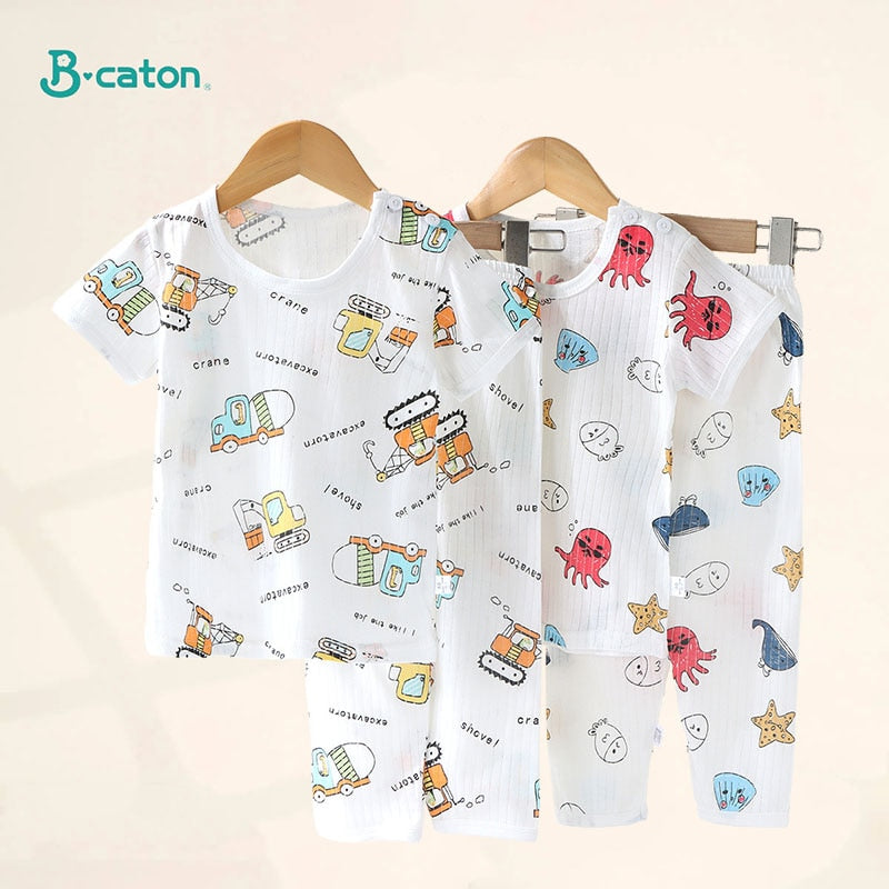 Printed cotton baby pajamas